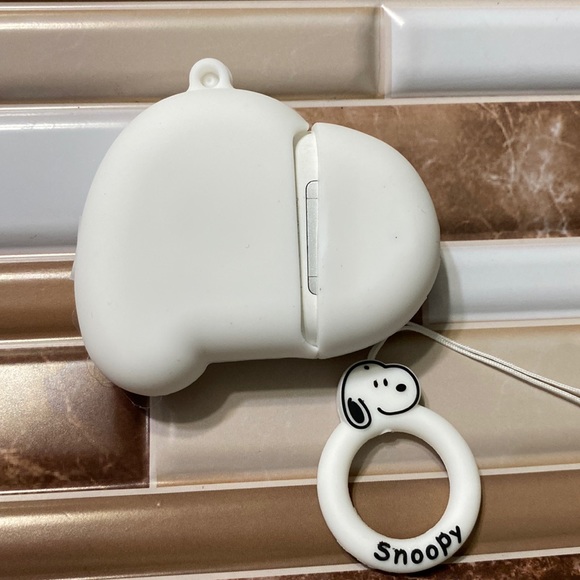 Snoopy Case - Picture 2 of 3